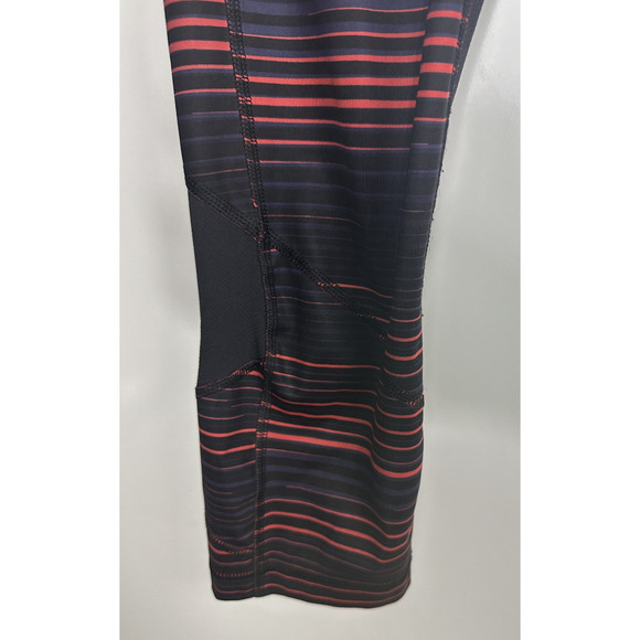 Lululemon Pace Rival Crop Full On Luxtreme Twisted Dune Alarming Striped Size 6 - Picture 9 of 16